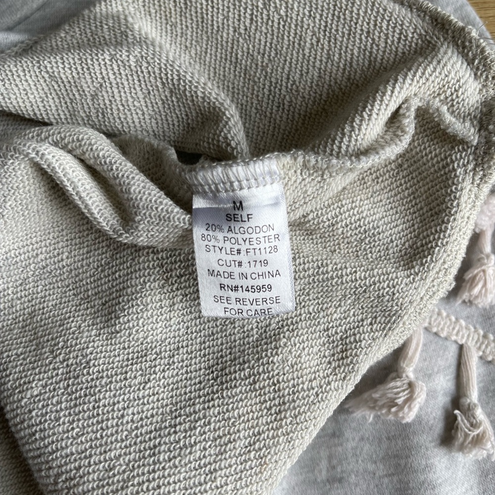 Dress Forum - Light Gray Knit Sweatshirt with Tassel Detail - Size M - Picture 8 of 8